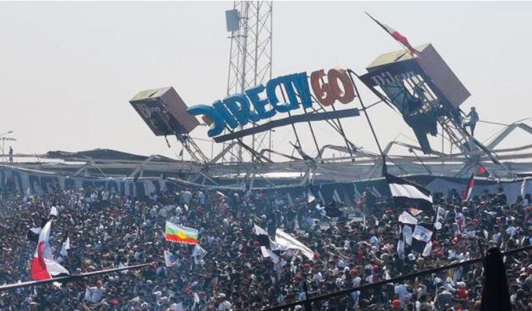  Colapsó el techo del estadio de Colo-Colo: aún no se sabe cuántos son los hinchas heridos
