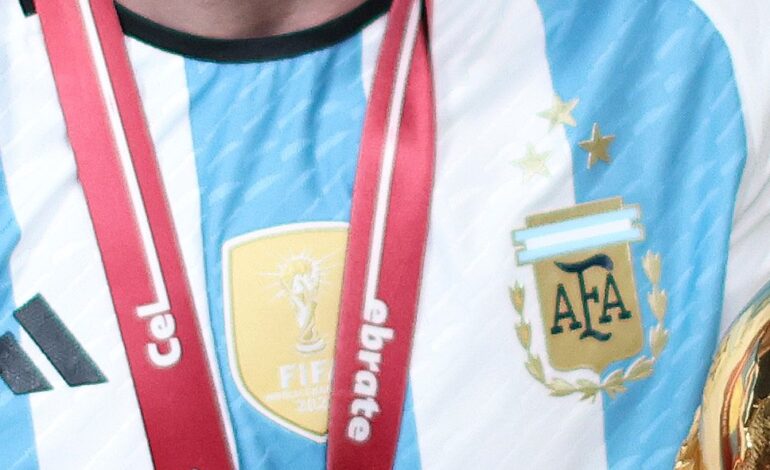 Así fue la camiseta que usaron los jugadores después de consagrarse como campeones del mundo