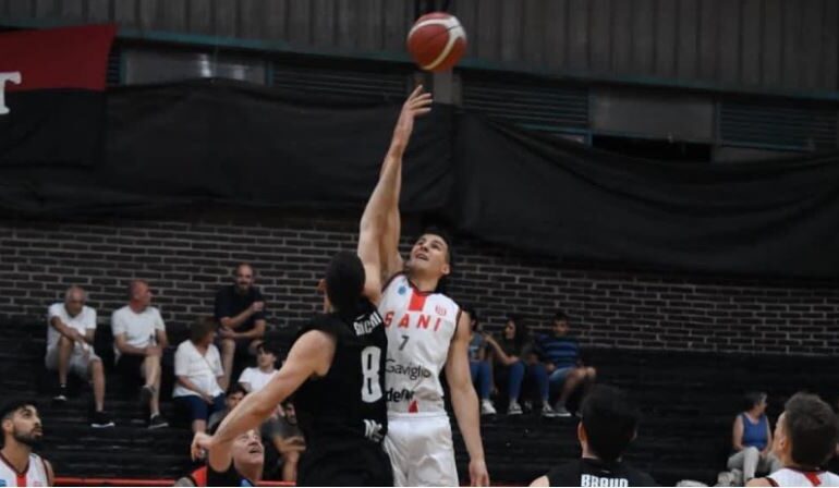 Básquet: derrota sabalera en el Roque Otrino