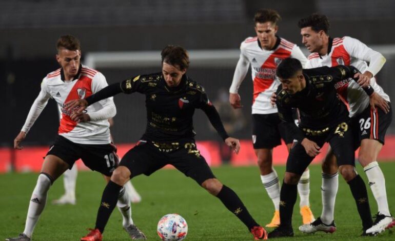  Colón: la despedida de Bernardi: «Ahora soy un hincha más»