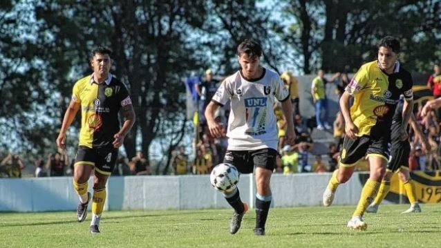 Universidad y La Emilia fueron descalificados de la Copa Federación