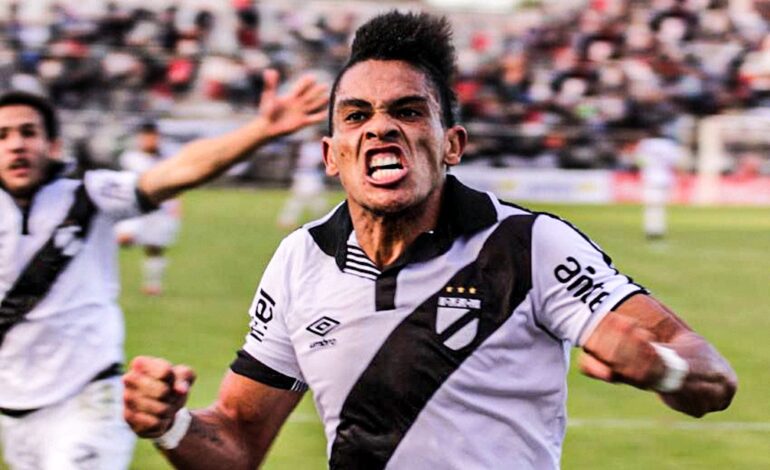 Danubio confirmó el regreso de Jonatan Álvez