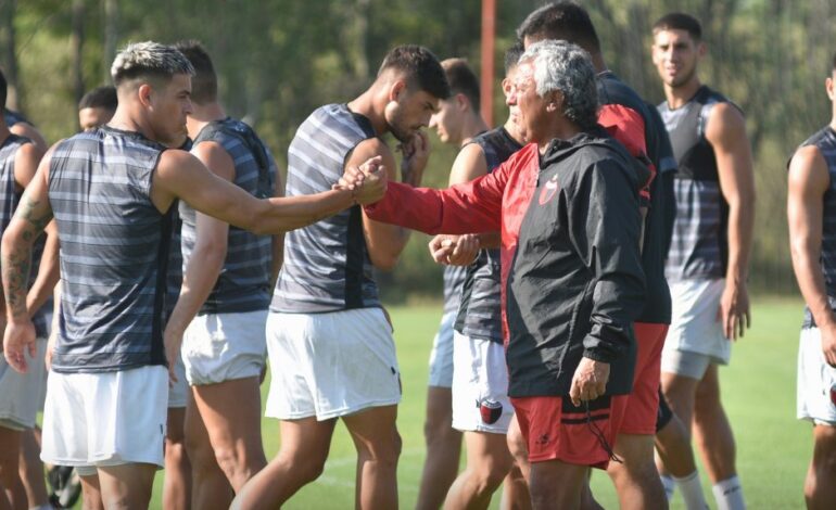  Pipo Gorosito apuesta al 3-4-1-2 y podría estar Brian Fernández en el banco