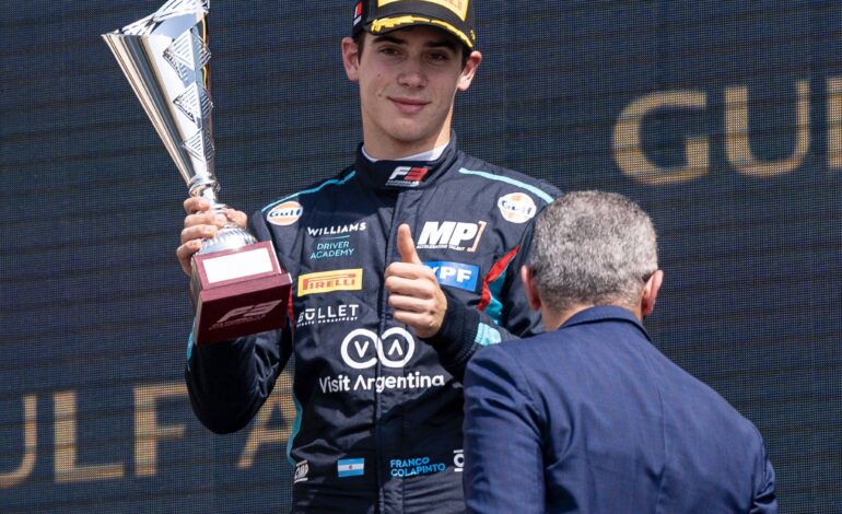  Franco Colapinto subió al podio en la primer carrera Sprint de la temporada en la Fórmula 3