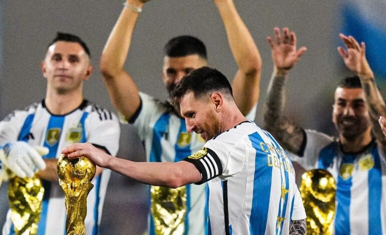 Lionel Messi en los festejos: «¡Disfrutemos de la tercera estrella!»