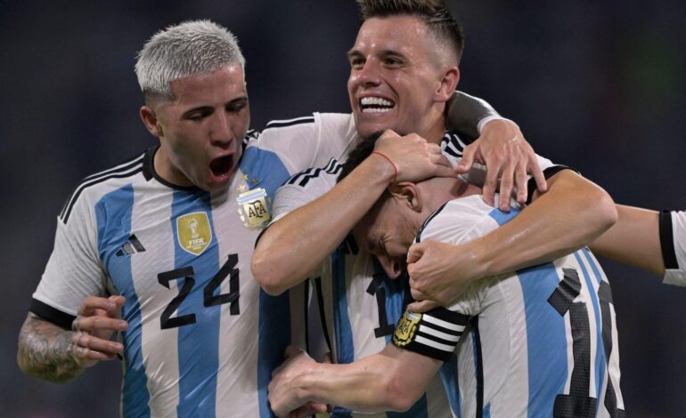  La Selección Argentina se despidió del país con goleada a Curazao y show de Messi
