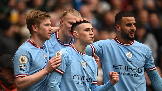  Manchester City le ganó a Newcastle y le mete presión al Arsenal