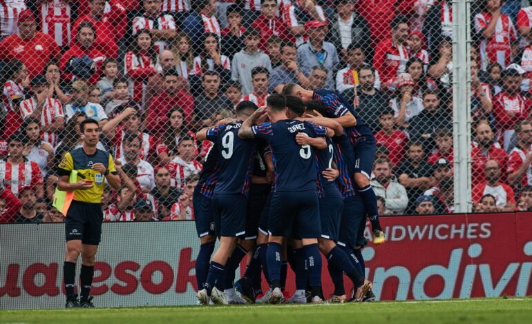 Talleres goleó a Instituto en el clásico