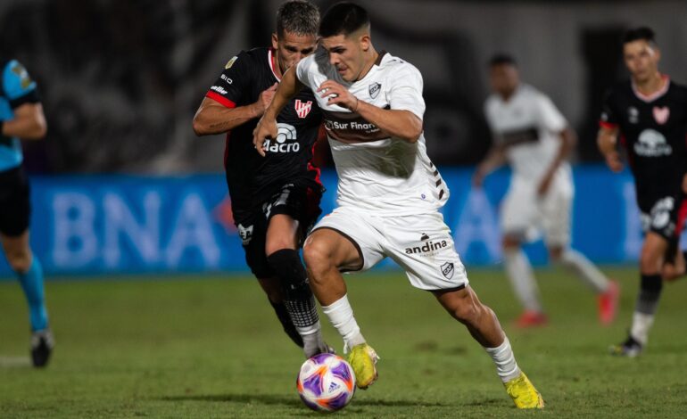 Platense le ganó en el final a Instituto, en el arranque de la fecha 10 de la Liga Profesional