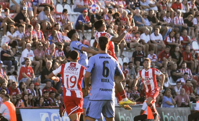 Unión: se fue Munúa pero sigue en caída libre, 0-3 con Belgrano y mal clima en el 15 de Abril