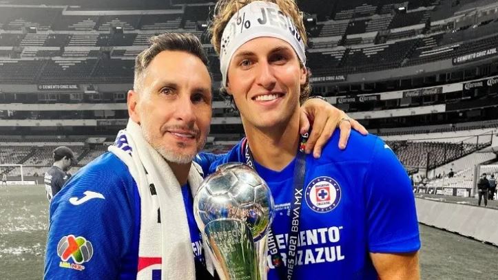 Le dijo no a Argentina, ya jugó en otro país y ahora iría al United: ¿quién es el hijo de un ex-Unión y Boca que renunció a la Albiceleste?