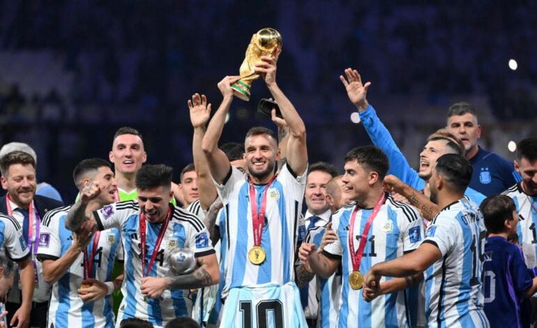 La respuesta de Pezzella a las críticas para la Selección argentina: «No nos entra una bala»