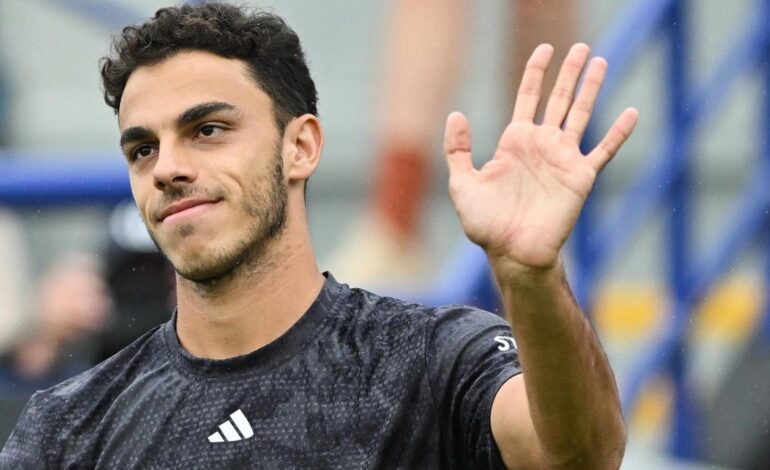Francisco Cerúndolo se instaló en las semifinales sobre el césped de Eastbourne