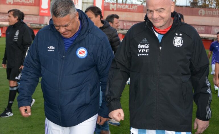 Infantino con todos…¡menos Colón y Unión!
