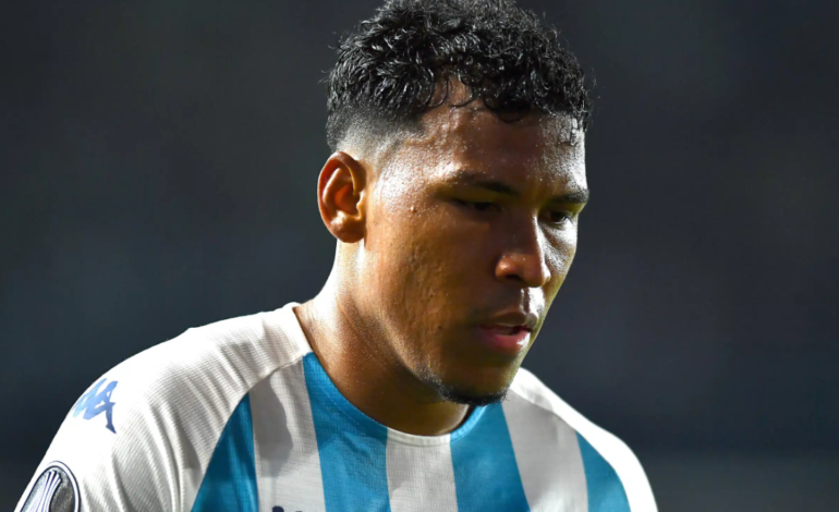 Se confirmó la lesión de Roger Martínez y se perderá el partido de ida de Racing ante Boca