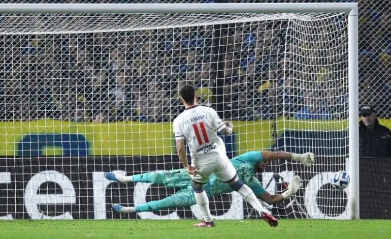 Chiquito Romero, enorme en el arco de Boca: atajó seis de los once penales que le patearon