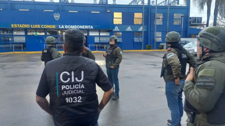 Allanamiento en las instalaciones de Boca por supuesta sobreventa de entradas