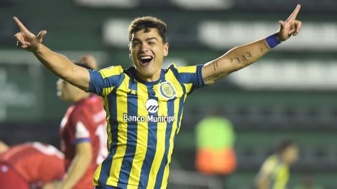 Martinez Dupuy, el punta que pidió el Kily ya llegó a un acuerdo para ser Tatengue