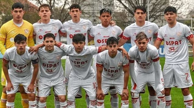 Racing y Unión suspendido en Reserva, iban 1 a 1 y se jugaría hoy viernes