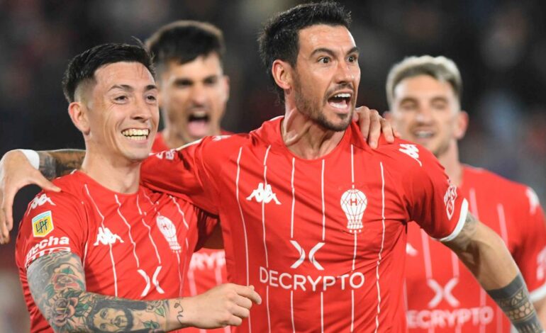 Huracán y Vélez, un encuentro a todo o nada por el descenso
