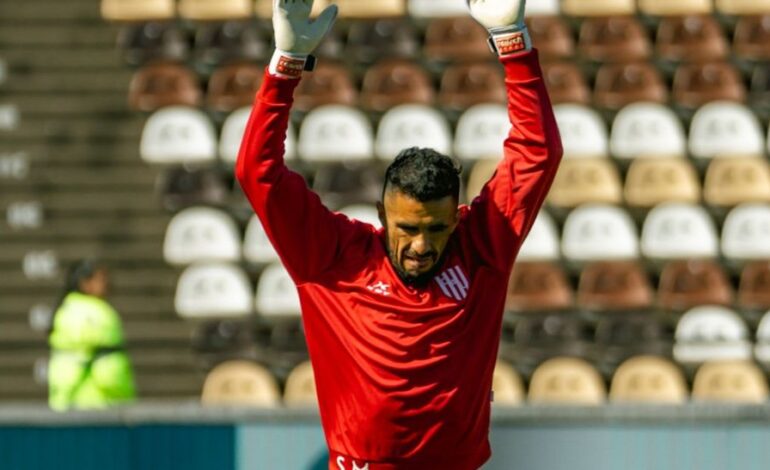 Unión: Sebastián Moyano sintió una molestia en la rodilla y podría quedarse afuera del Clásico