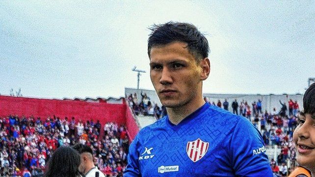 Enzo Roldán se perfilaría como titular para el Clásico Santafesino