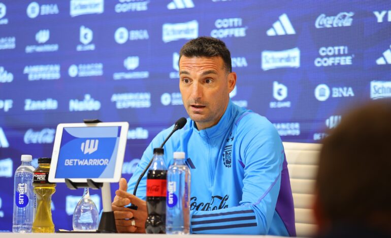 Scaloni probó equipo para enfrentar a Paraguay: ¿Lautaro Martínez y Julián Álvarez van juntos desde el arranque?
