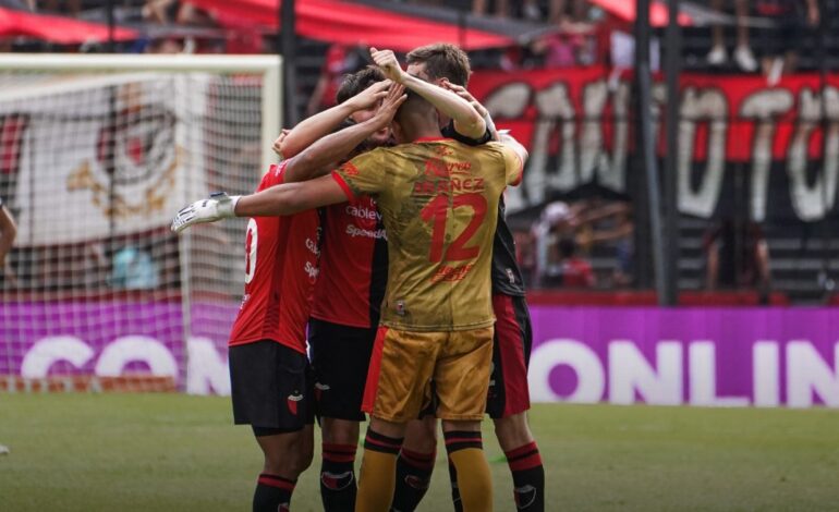 Ibáñez debutó en el Brigadier con la camiseta de Colón: «Tuve 23 meses sin jugar, el trabajo a la larga paga»