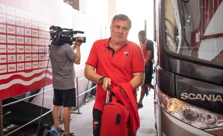  Chupete Marini tras la derrota: «Me parece que al árbitro le pesó el partido»