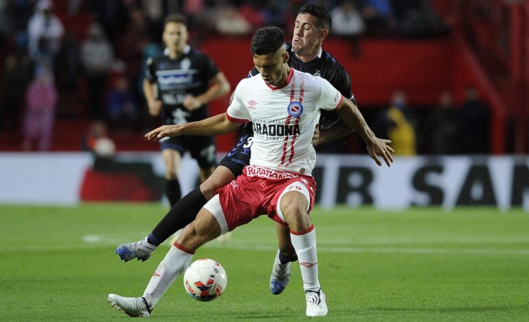 Gimnasia juega un duelo clave ante Argentinos Jrs en el Bosque