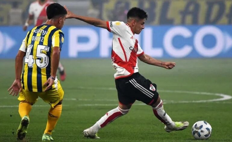 El repudiable acoso en redes de hinchas de River a Claudio Echeverri