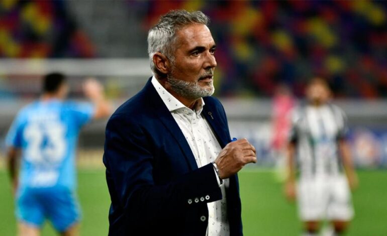 Sergio Rondina dejó de ser el entrenador de Barracas Central