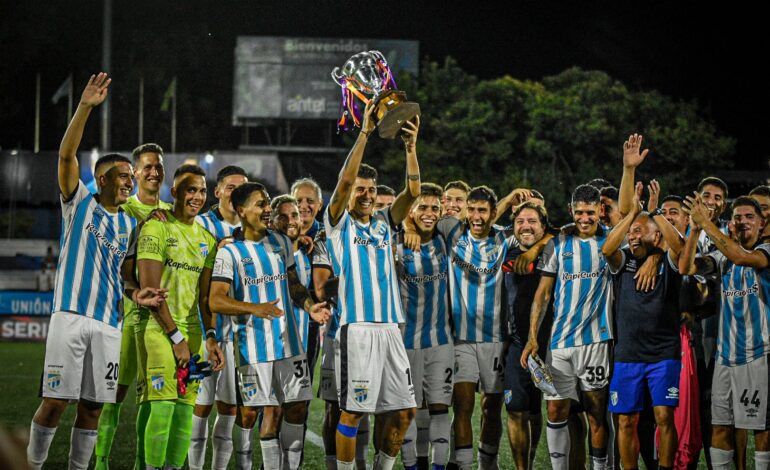 Atlético Tucumán derrotó a Cerro Largo en la Serie Río de la Plata 2024