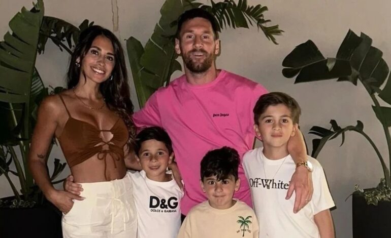 Messi recibió el año junto a su familia en Rosario