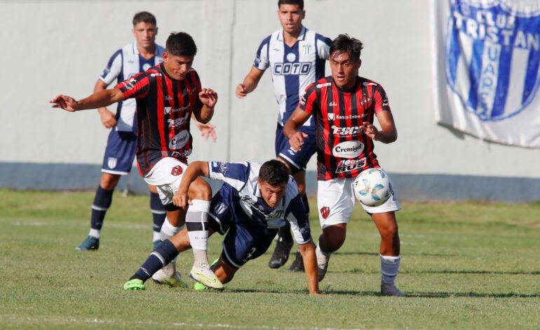 Previo al choque con Colón, Patronato logró su primer triunfo en el campeonato