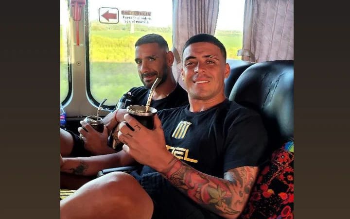 Brian Fernández viajó hacia Santa Fe pero no está habilitado para jugar ante Colón