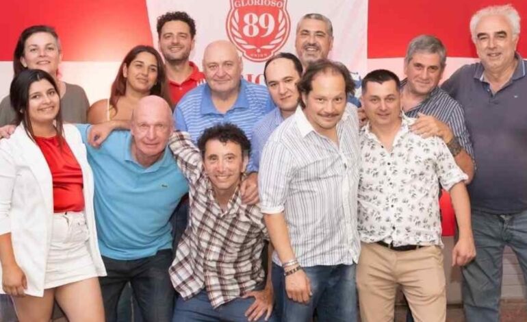 Cornaglia de Glorioso 89: «La oposición piensa en el club y el oficialismo privilegia los intereses del Presidente»