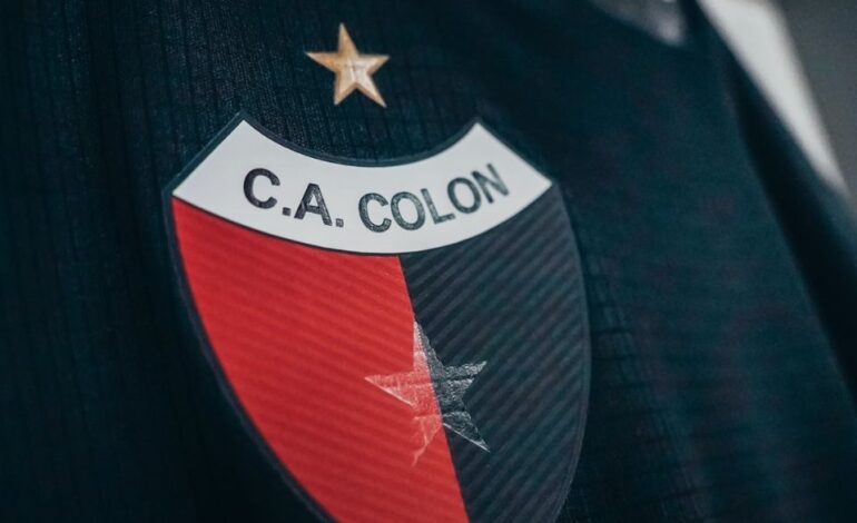 Colón presentaría nueva indumentaria junto a KDY