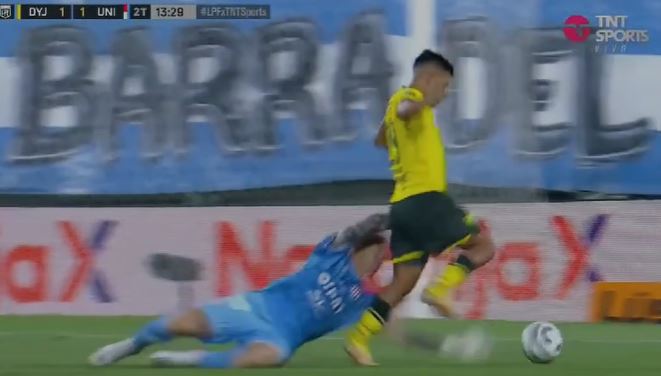 El VIDEO de la polémica: el INCREÍBLE PENAL que le cobraron a Campisi sobre ‘Uvita’ Fernández
