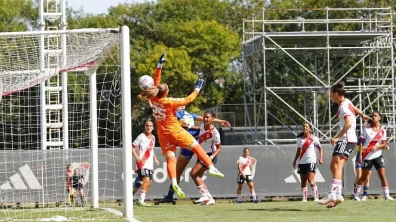 El golazo olímpico que liquidó el Superclásico femenino