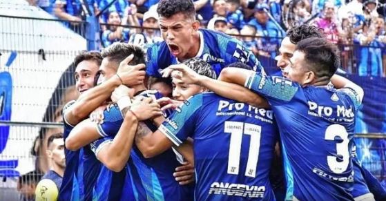 Hoy juega San Telmo mientras Colón espera en Mar del Plata la «FINAL» con Aldosivi