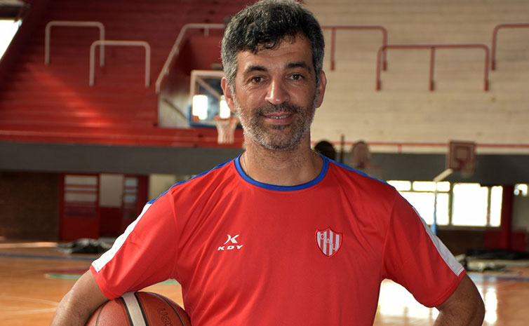  Maxi Seigorman, DT de Básquet Tatengue: «Unión tiene estructura para seguir en la Liga»