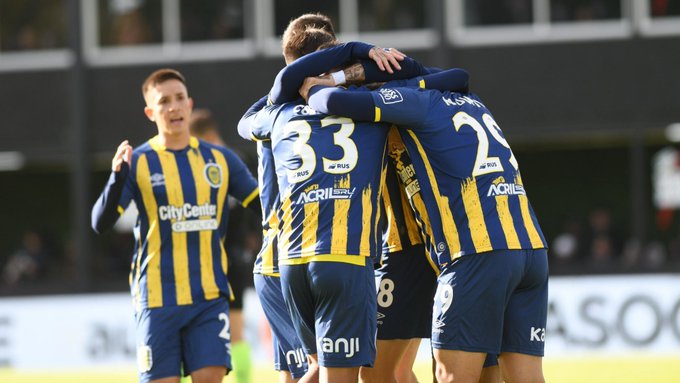 Rosario Central venció a Deportivo Riestra en el Bajo Flores y obtuvo su primer triunfo