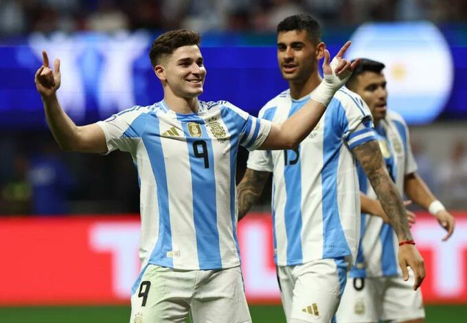 La Selección inició con un éxito ante Canadá su defensa de la Copa América