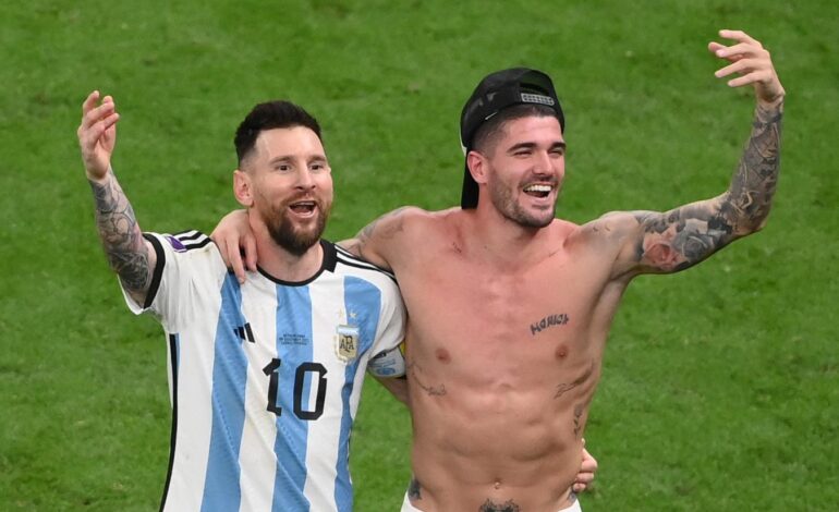 De Paul sobre la posibilidad de ser el capitán de la Selección argentina en la doble fecha de Eliminatorias: “La cinta es de Leo”
