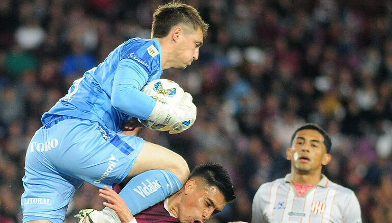 VIDEO: ¿Como Neuer a Higuaín? El penal que marcó Espinosa en contra de Unión