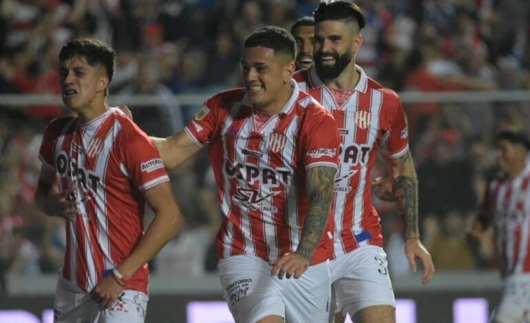 Los goles del triunfo estaban en el banco y así los relató Chango López