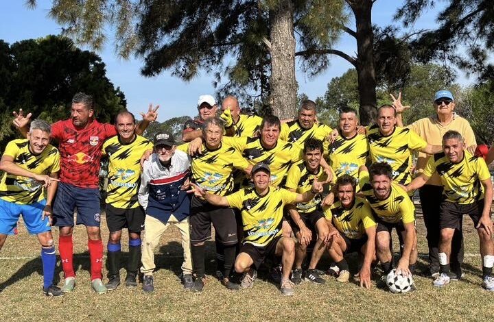 En la Liga Club de Campo los Periodistas de Julio Vici festejaron la Primavera con un triunfazo y se cortan