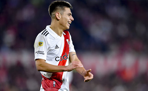 ¿Un guiño a River?: la historia que subió el Diablito Echeverri tras haber sido suplente en Bayer Leverkusen