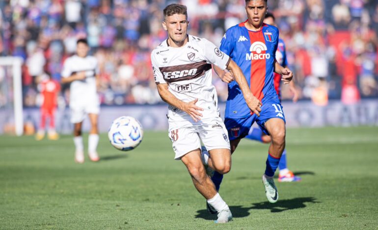 Platense Enfrenta a Riestra con el Sueño de la Copa Sudamericana